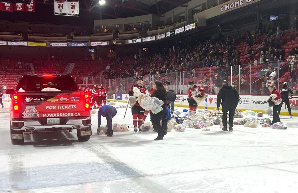 Salvation Army’s Teddy Bear Toss raises 1,764 stuffies for children this Christmas