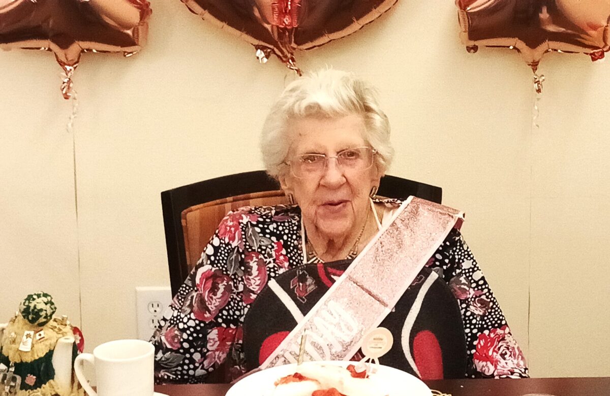 Laurianne Gaucher celebrates 101 years with loved ones at Mulberry Estates