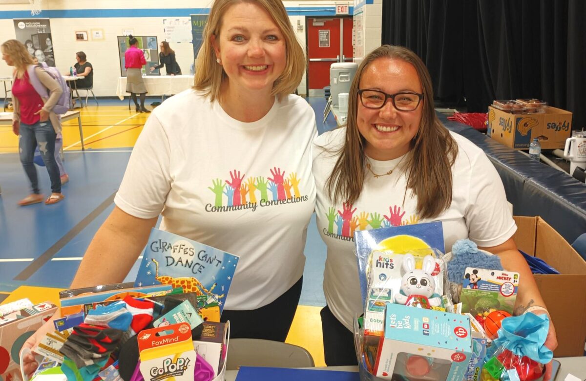 Returning family resource fair connects parents with community resources for children under five