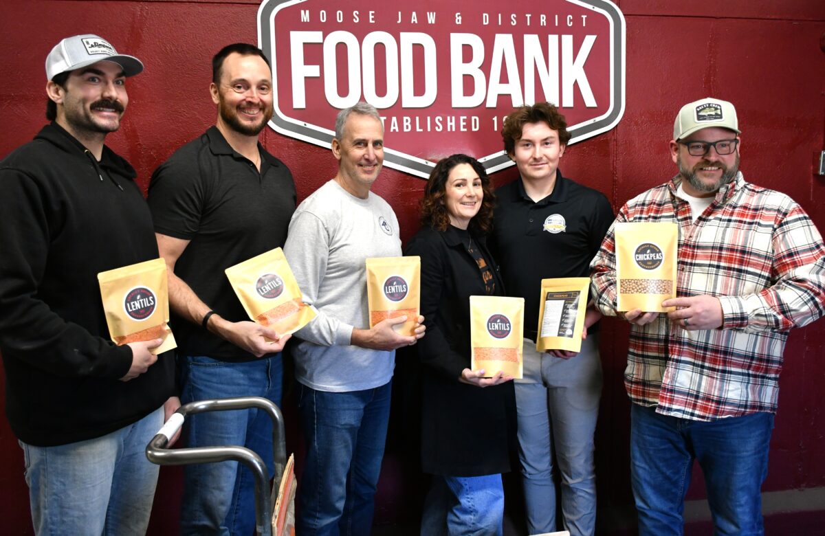 Simpson Seeds partners with food bank to supply locally produced lentils and chickpeas
