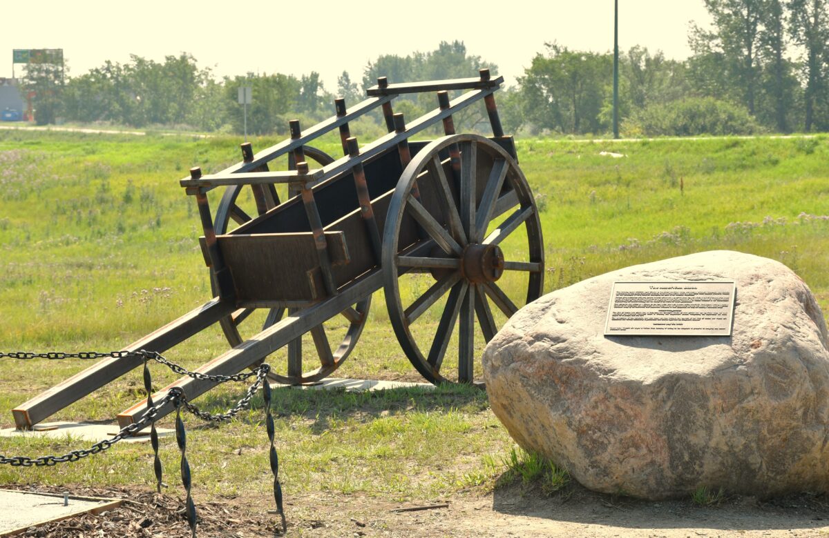 New Red River cart installation highlights Métis culture at Tourism Moose Jaw