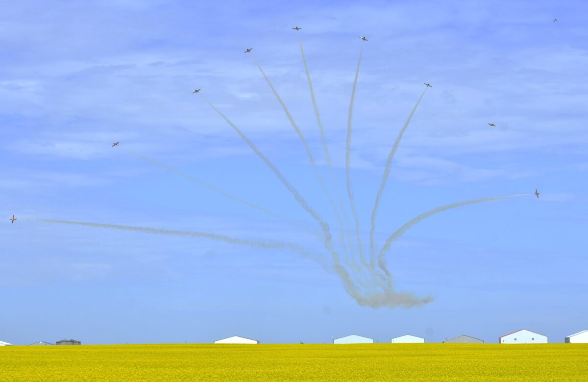 Final Tutor-era hometown Snowbirds show sells out in under 10 minutes