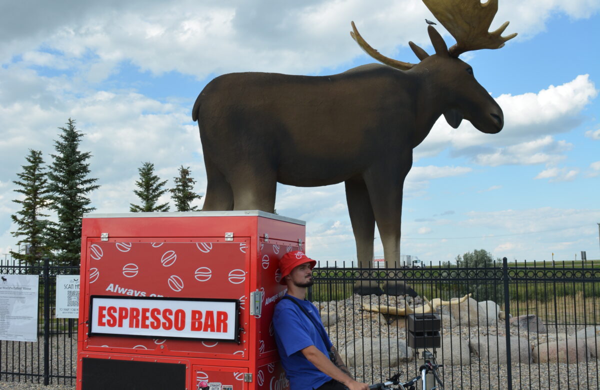 Dragon’s Den alumnus stops in Moose Jaw on cross country tour