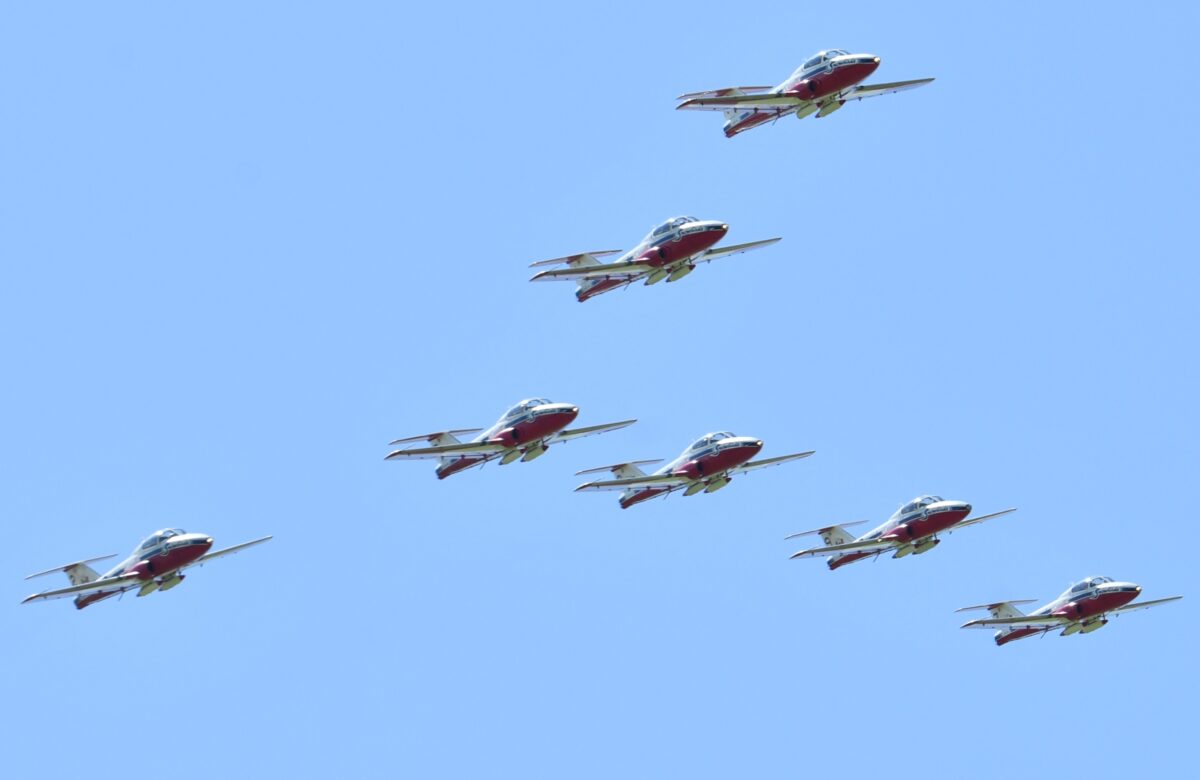 “No Pause. Keep the Snowbirds Flying” campaign in full-gear
